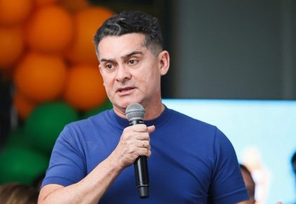 Guerra midiática começa na pré-campanha e David atribui aos opositores vídeo que mostra reunião esvaziada